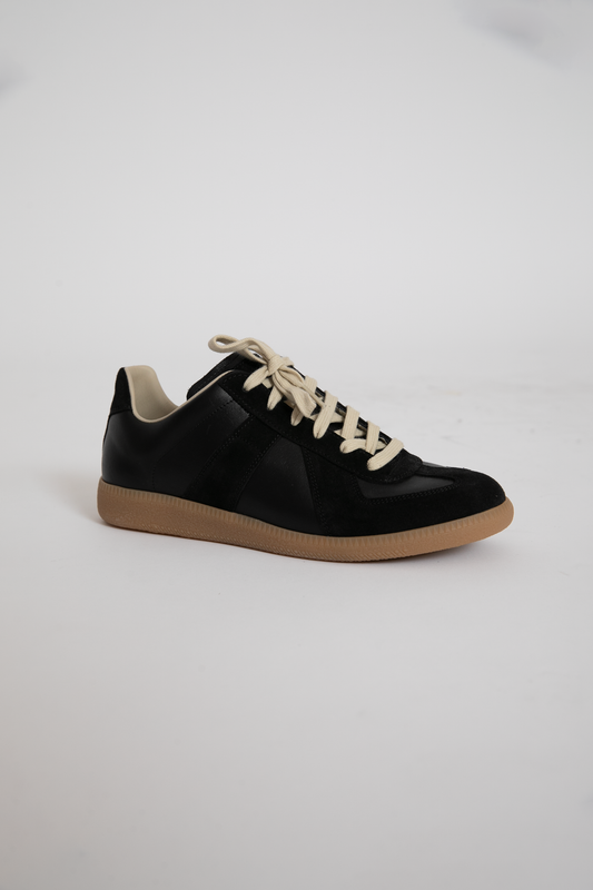 Replica Sneaker in Black