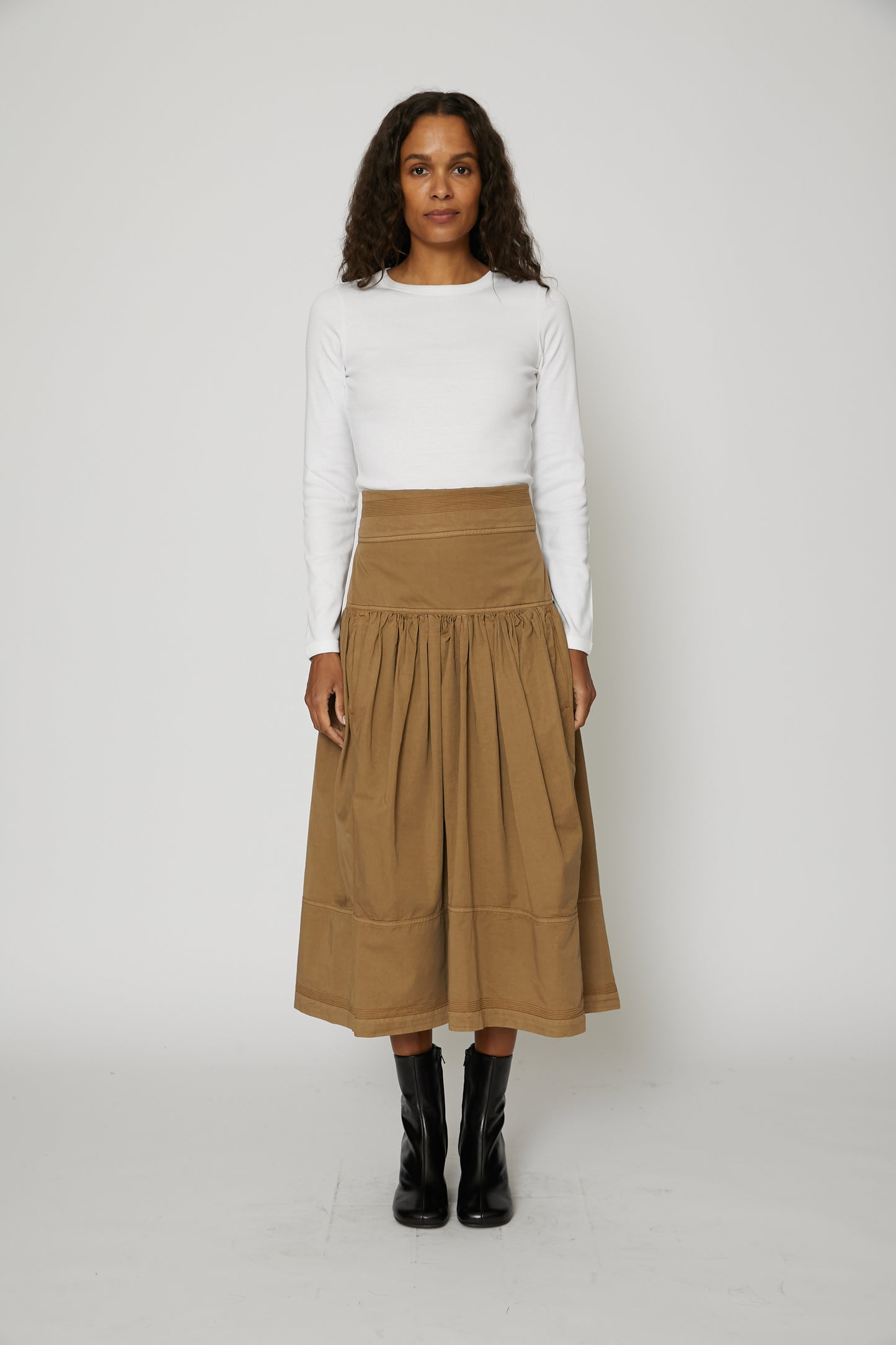 Multi-Topstitch Gathered Skirt in Cub Brown