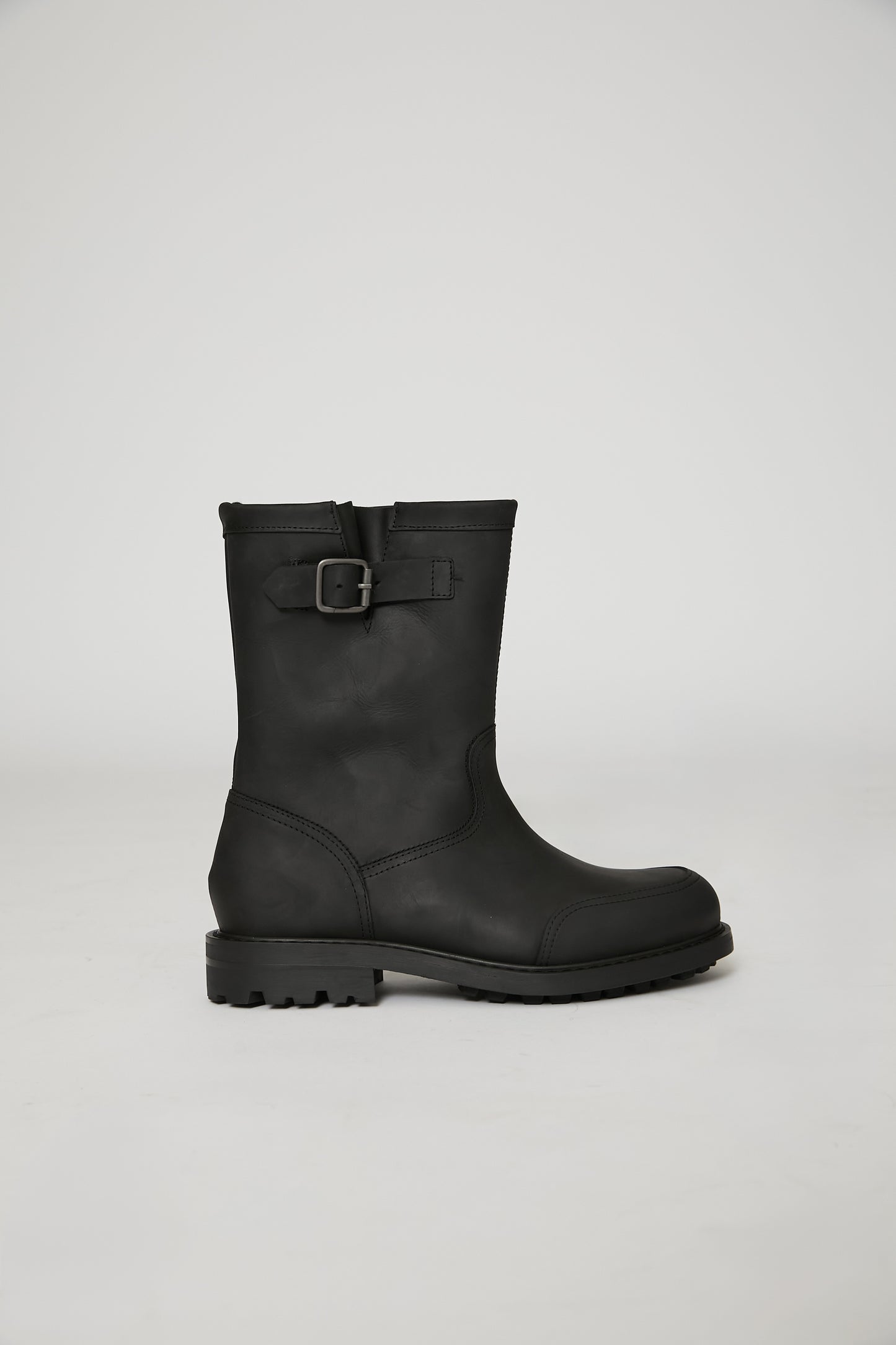 Leather Pull-On Boot in Black